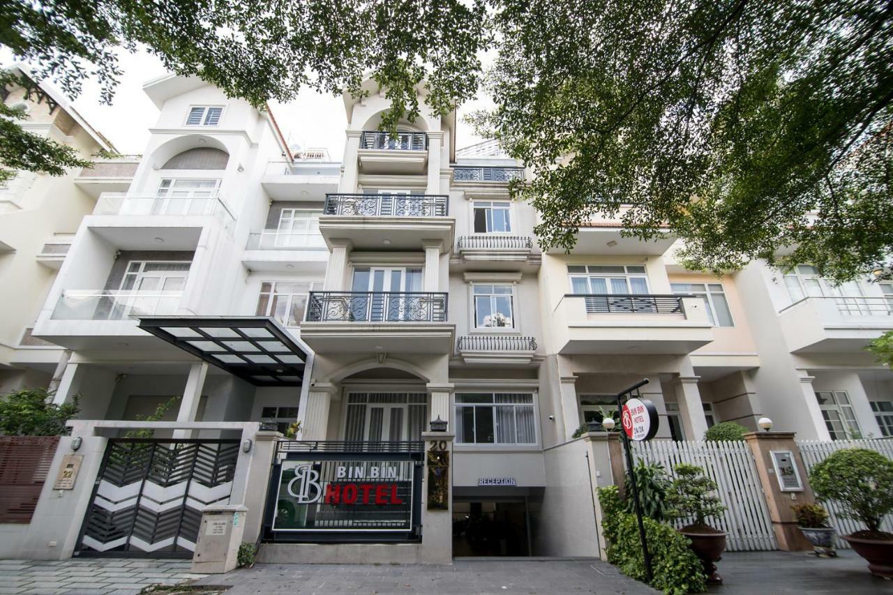 Bin Bin Hotel 4 - Near Sunrise City D7 Ho Chi Minh City Exterior photo